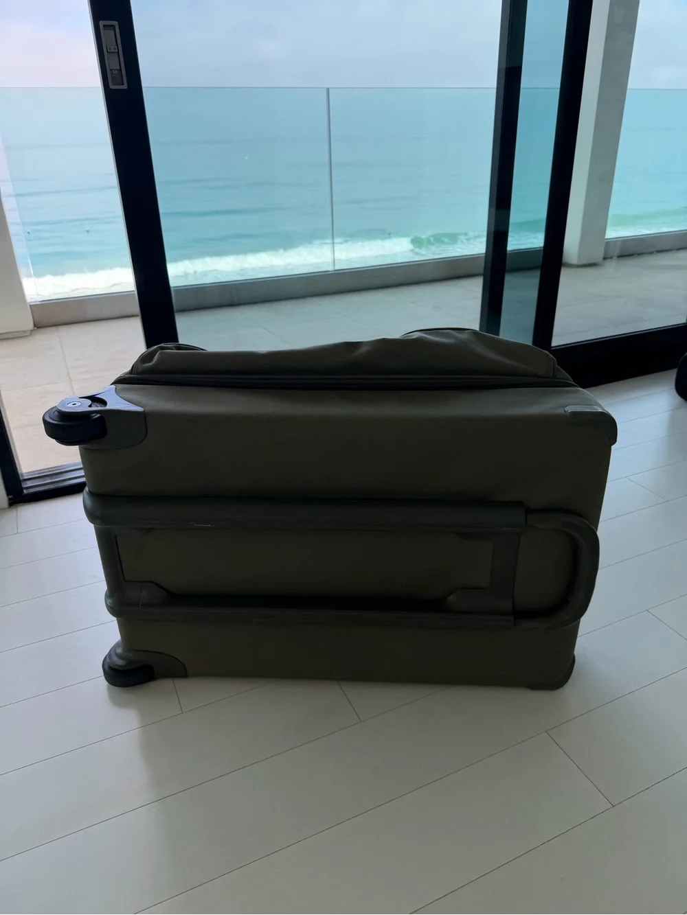 BRIGGS & RILEY BASELINE TWO-WHEEL DUFFLE